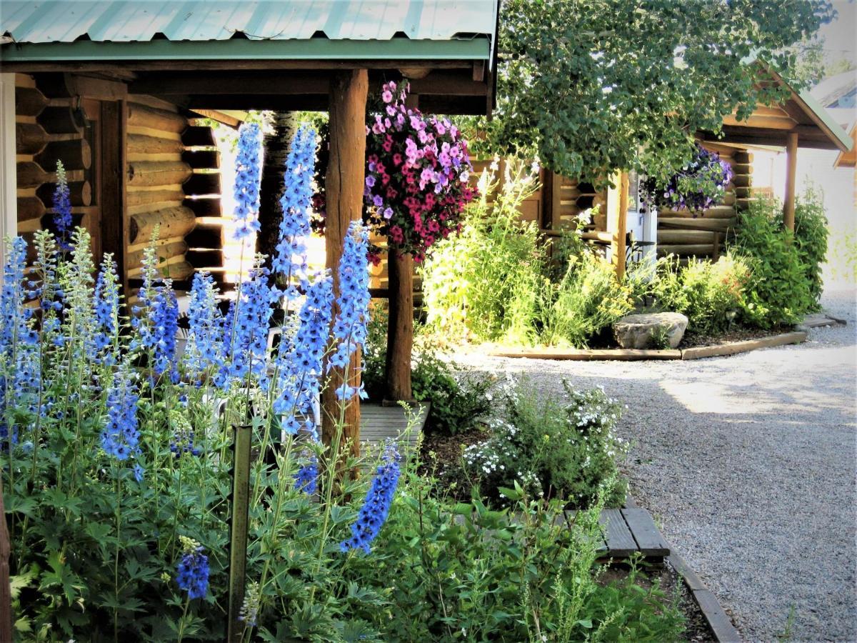 Log Cabin Motel Pinedale Exterior foto